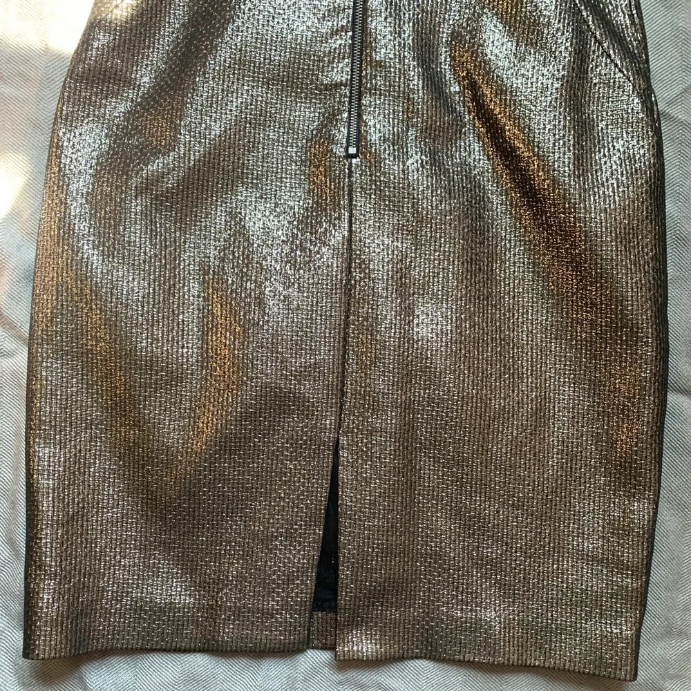 SOLD Trina Turk Volare Metallic Strapless Cocktail Dress w/ Sweetheart Neckline - Picture 12 of 16